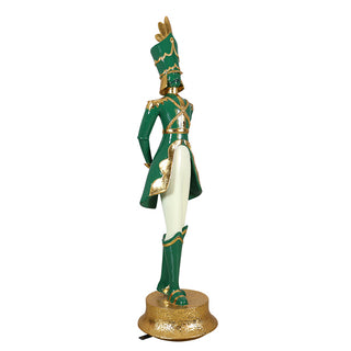 ELONGATED NUTCRACKER